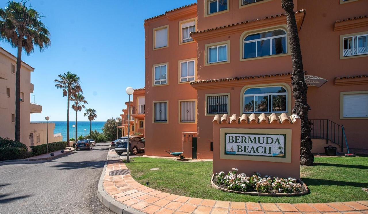 Fantastic Beachfront Apartment Estepona Exteriör bild